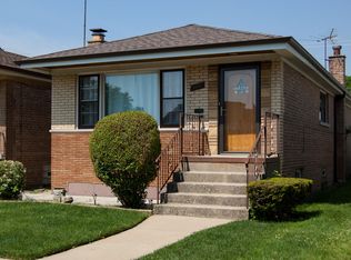 5852 S Rutherford Ave, Chicago, IL 60638