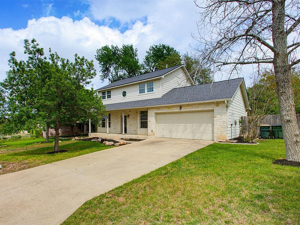 1st image of 302 Deep Wood Dr