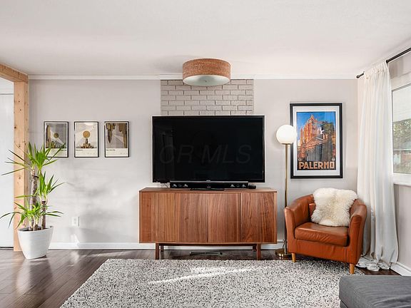 5th image of 5655 Oslo Dr