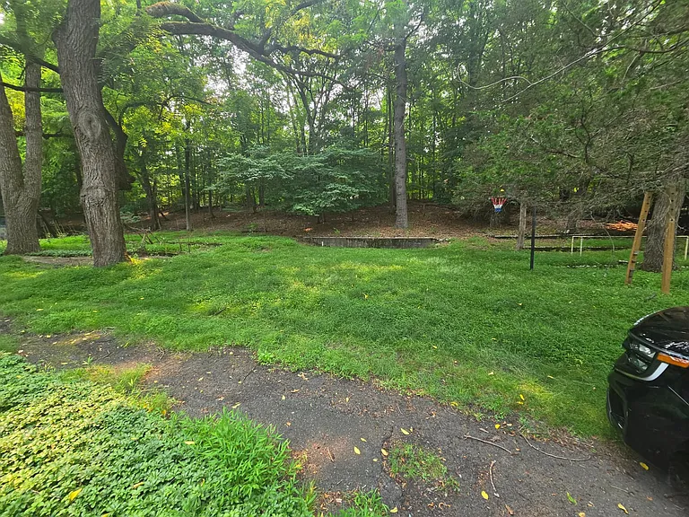 145 Cherry Ln — Photo 23