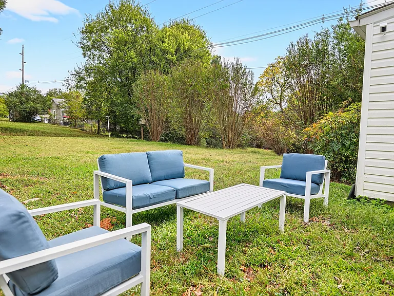 33 Schoolfield Dr — Photo 40