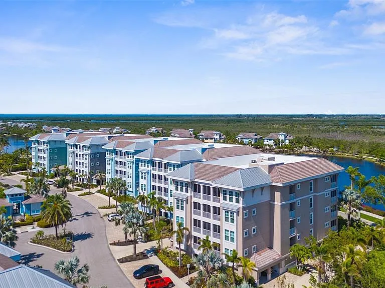395 Aruba Cir #401 — Photo 34