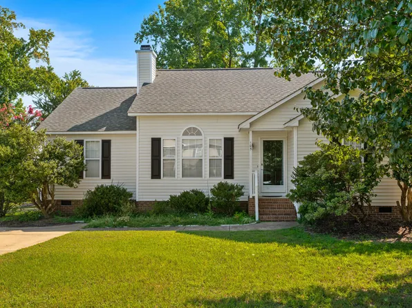 105 McKenzie Cir, Clayton, NC 27520