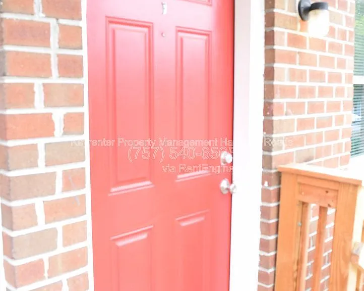 4670 Kincaid Ave #F — Photo 2