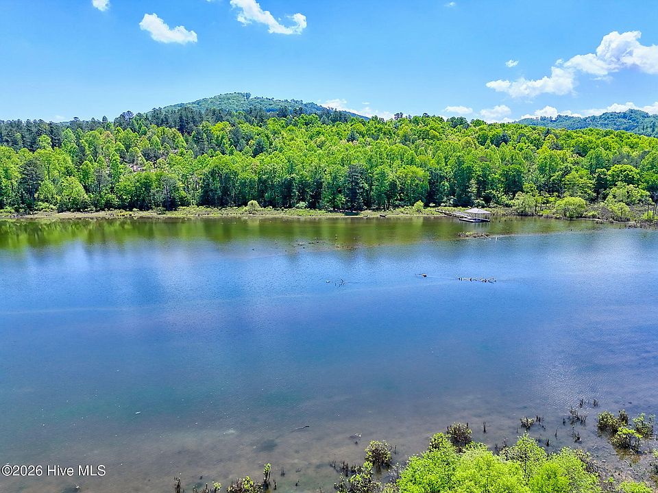 1st image of 114 Sandy Lake Ln