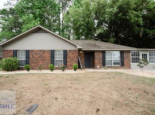 65 NE Angie St, Hinesville, GA 31313