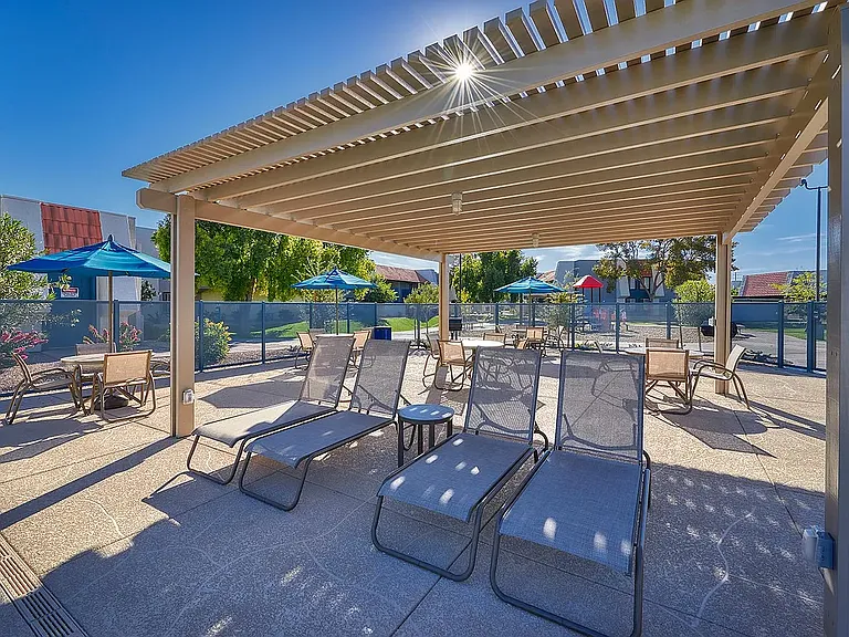 Chandler Meadows Furnished Apartments — Photo 18