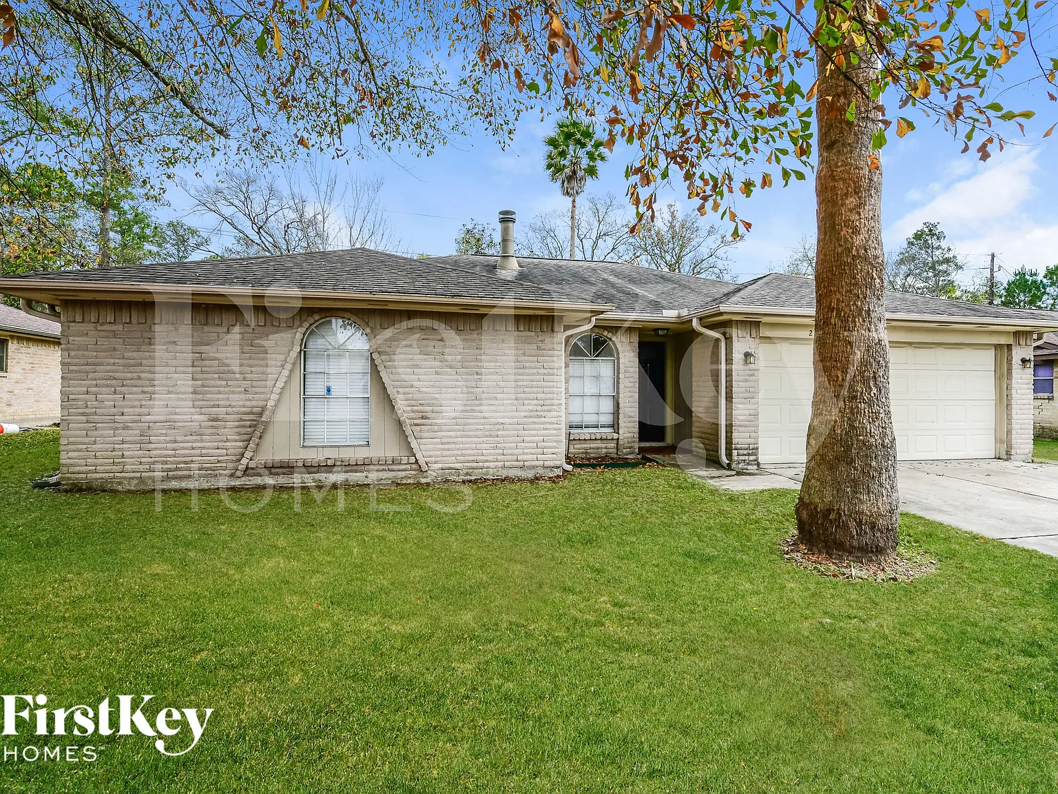 3 bed, 2.0 bath, 1404 sqft, $1,670 — Photo 2