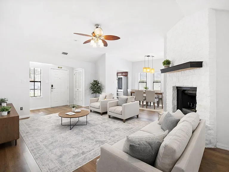 2209 Stirrup Dr — Photo 4