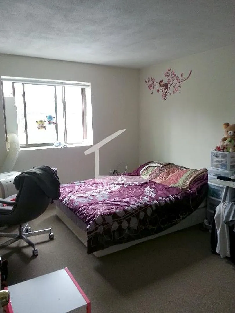 Allston two-bed w/heat — Photo 3