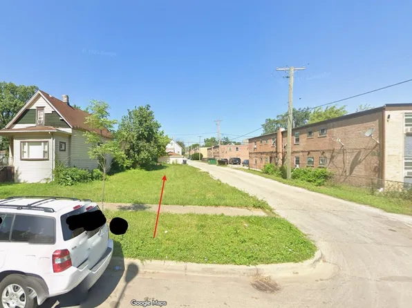 6630 S Hartwell Ave, Chicago, IL 60637