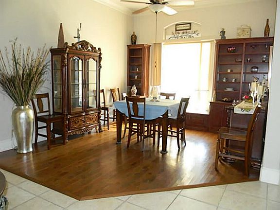 3rd image of 2233 Donice Ct
