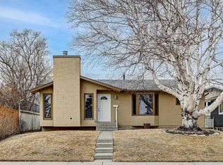 7739 E Fleetwood Dr SE, Calgary, AB T2H 0X2