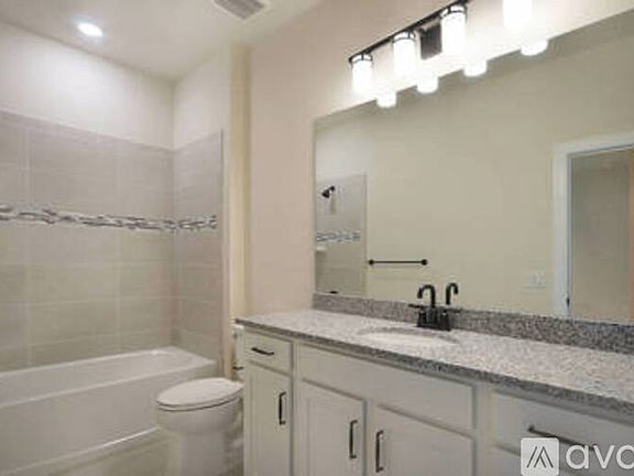 5th image of 19869 Aqua View Ln