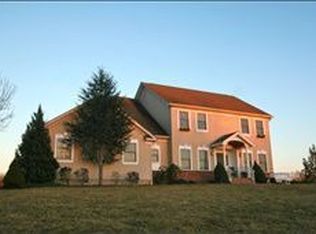 203 Hamden Rd, Annandale, NJ 08801