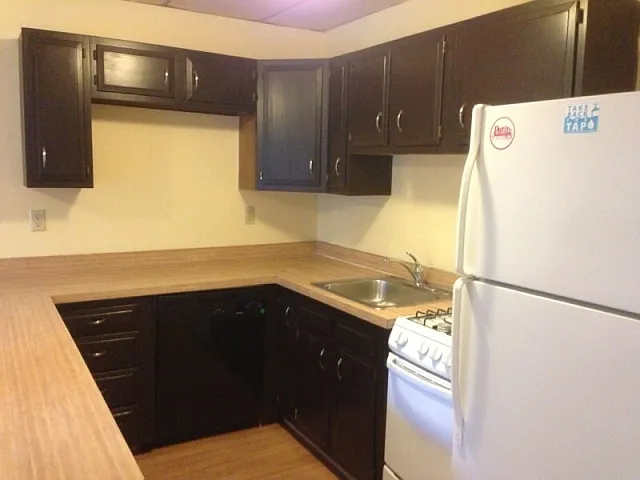 505 Wyckoff Rd — Photo 4