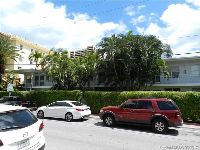 1st image of 2445 Lake Pancoast Dr APT 6