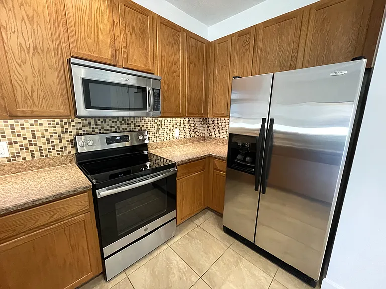 2600 Revolution St #105 — Photo 11