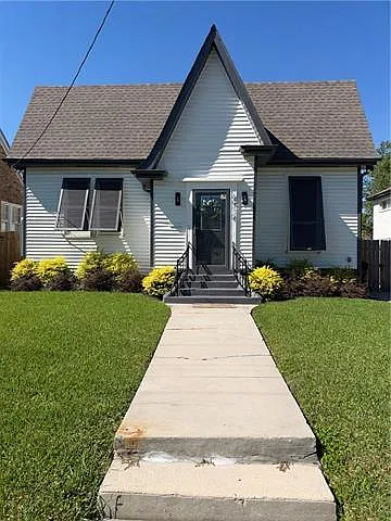 3 bed, 2.0 bath, 1416 sqft, $2,500 — Photo 1
