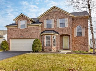 2668 Dunrobin Cir, Aurora, IL 60503