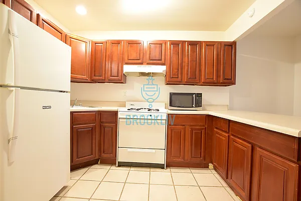 Rented by null | media 11