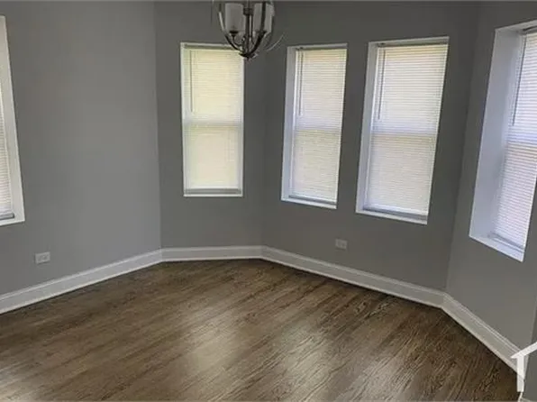 7929 S Marquette Ave #2, Chicago, IL 60617