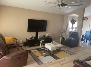 2453 Glasbern Cir, West Melbourne, FL 32904