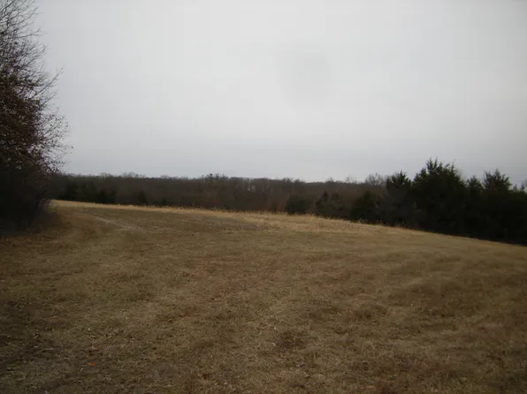 N Tucker School Rd, Sturgeon, MO 65284