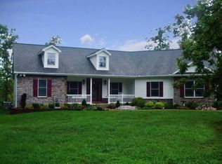 3210 Girl Scout Rd, Utica, KY 42376