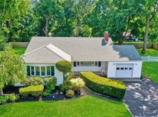 228 Jericho St, East Islip, NY 11730
