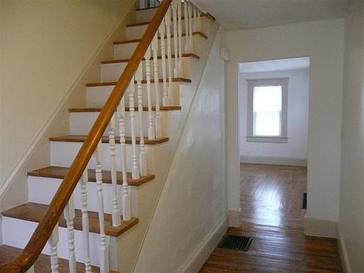 Original colonial hallway entry.