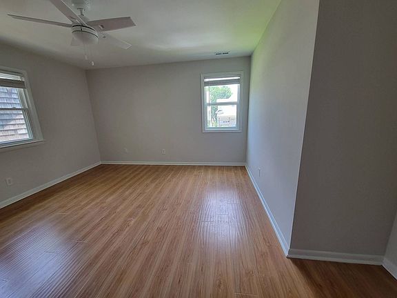4th image of 312 26th St #A
