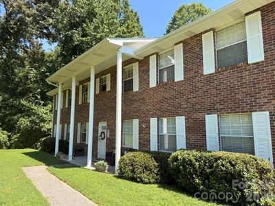 116 Falling Waters Rd APT 3, Hendersonville, NC, 28792