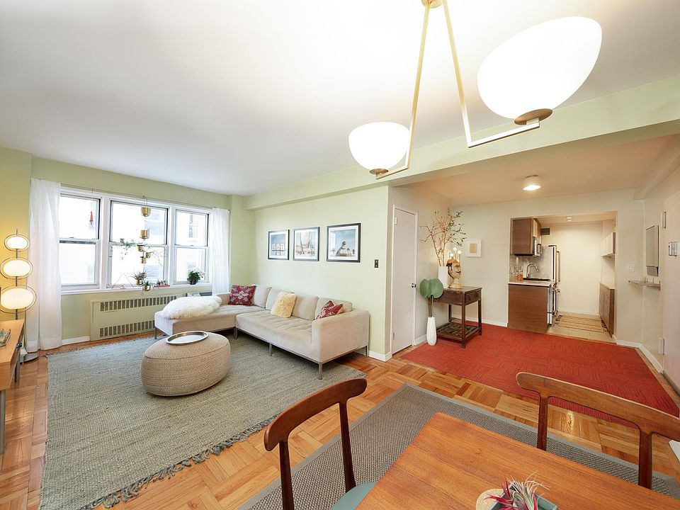 1st image of 34 Plaza St E APT 1102