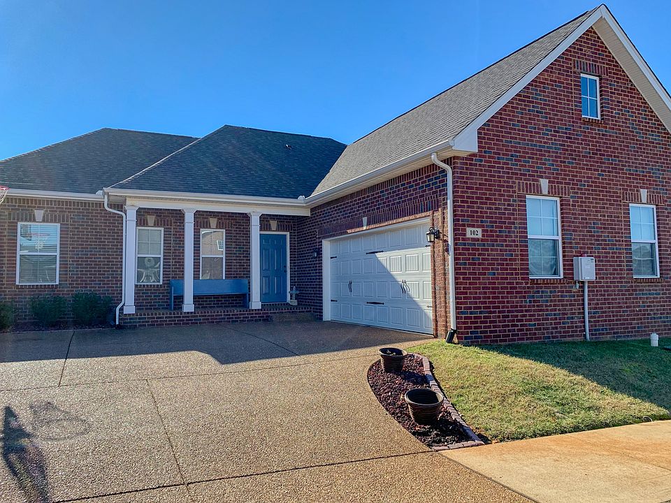 1st image of 102 Cottage Trce