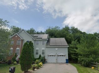 29 Mission Dr, Monroe Township, NJ 08831