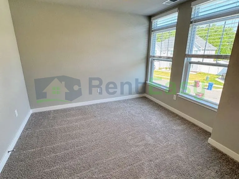 3829 Longhill Arch — Photo 23