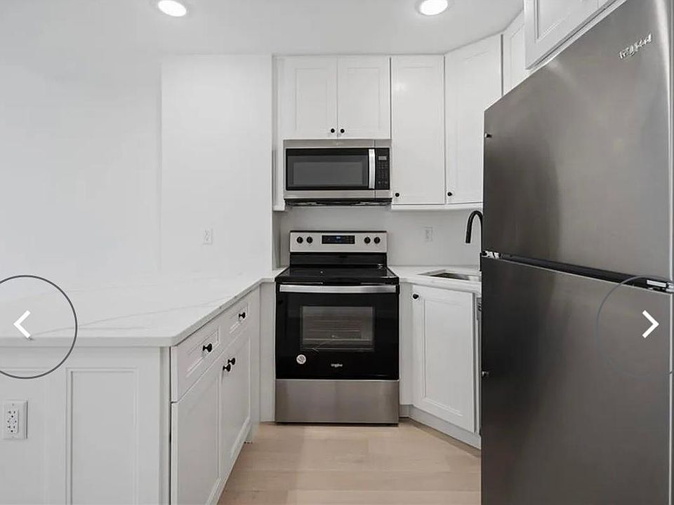 1st image of 1657 E 19th St #4