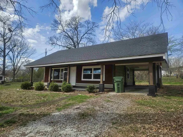 914 Madison Ave, Tuscumbia, AL 35674