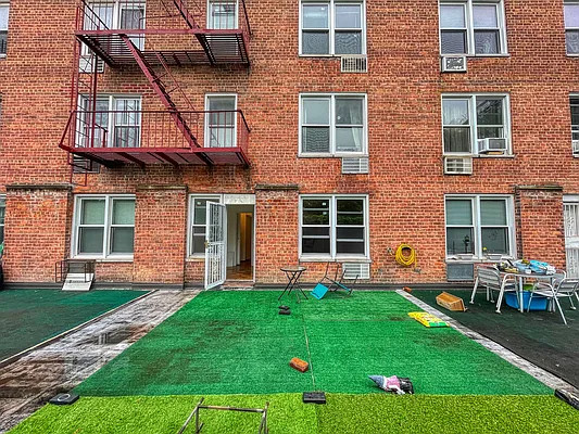 Rented by Winzone Realty Inc | media 37