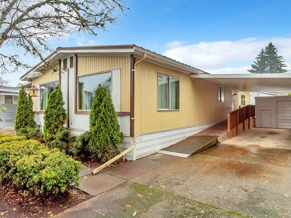 4800 Barger Dr #38, Eugene, OR 97401