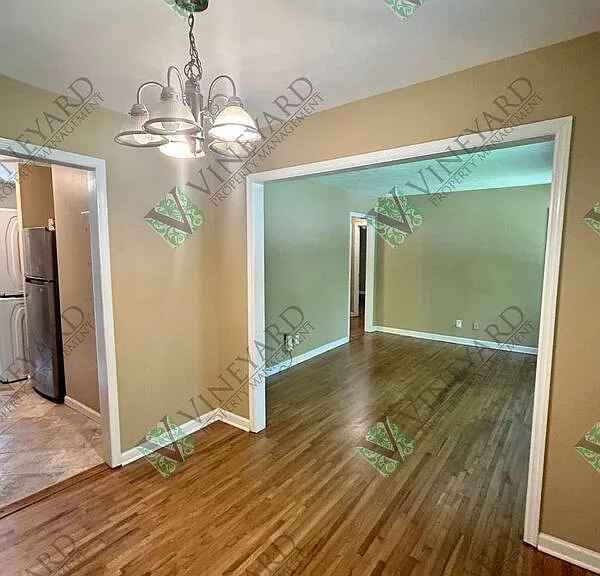 4306 Hillcrest Dr — Photo 6