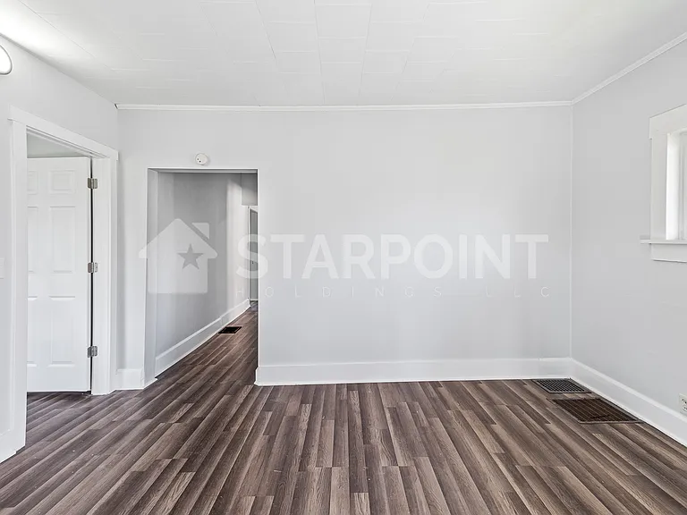 1311 S Ebright St — Photo 6