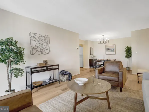 900 Stafford St #1815, Arlington, VA 22203