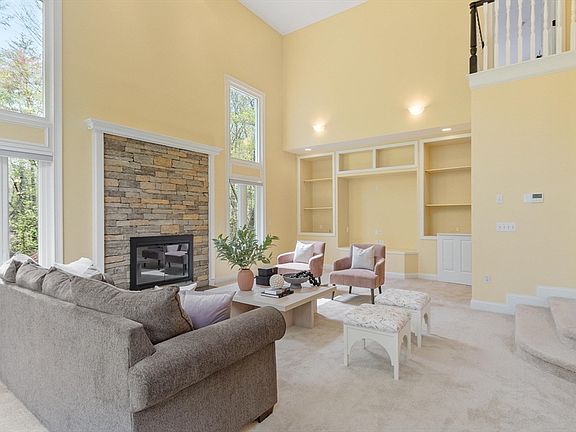 3rd image of 90 Frye Rd