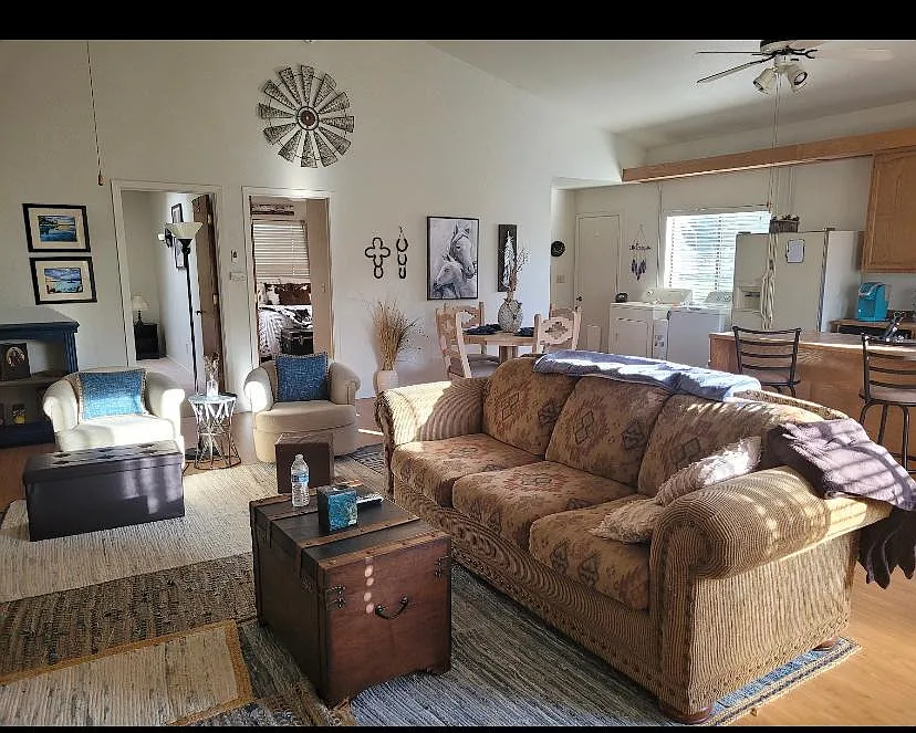 814B Kingsland Ct — Photo 4