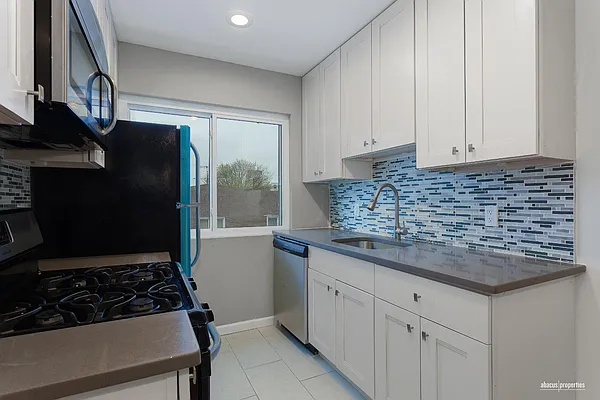 Rented by Abacus Properties | media 14