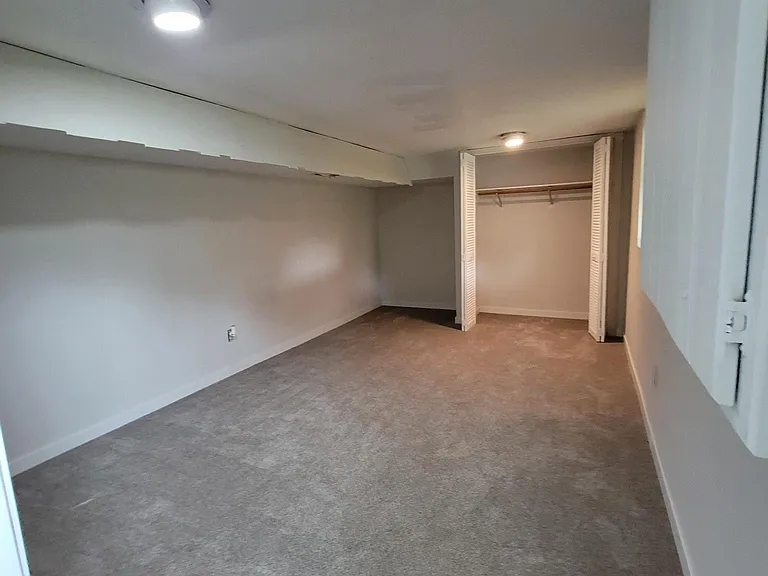1022 Adams St — Photo 9