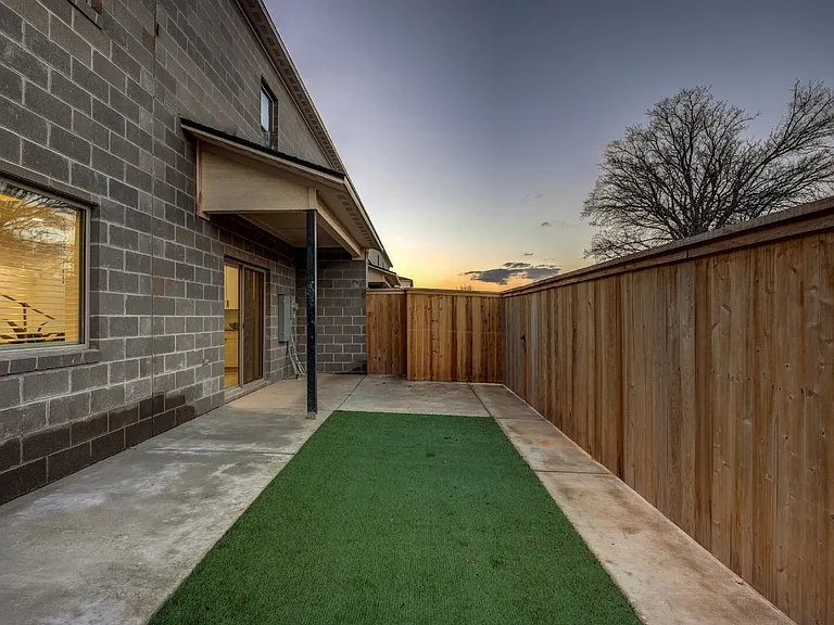310 Homestead Ave #2 — Photo 30