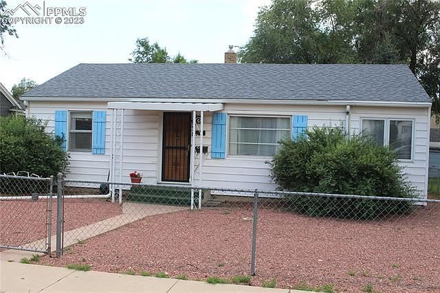 1st image of 931 E Las Animas St